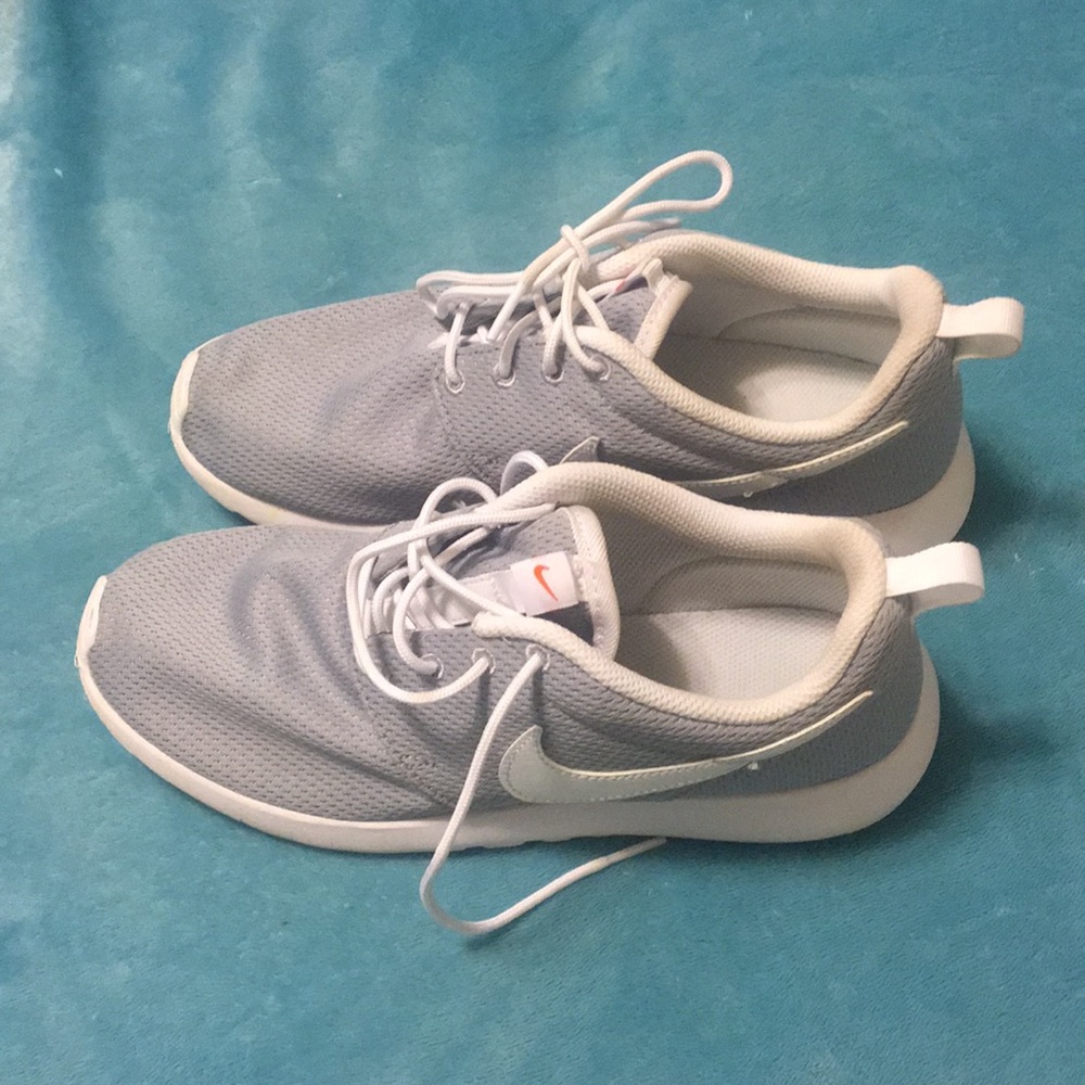 Reserved  NWOT Nike running shoes